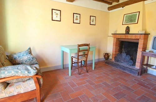 Pontito House | Ciocche - Home for 5 People with Private Pool, Garden, surrounded by Nature
