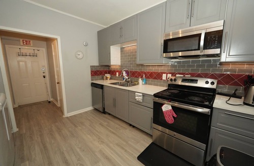 SoNo Apartment | City-Chic at Centennial Hill in downtown Atlanta