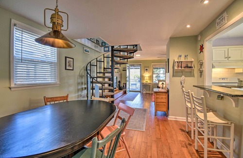 Bayview House | Classic Chesapeake Beachside Cottage w/Porch!