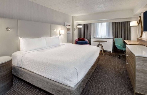 Downtown Columbus Hotel | Close to Attractions! Pet-friendly Property, Near Jack Nicklaus Museum