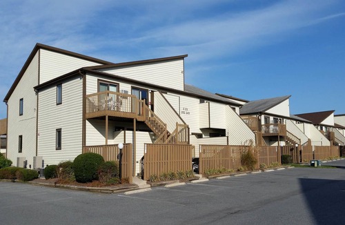 North Ocean City Condo | Club Ocean Villas II 19-Bayside 120th St, Pool, W/D, AC