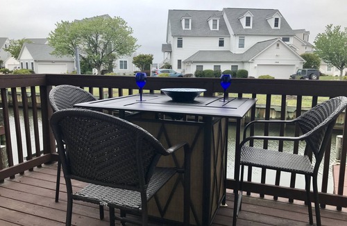 North Ocean City House | Coastal chic waterfront townhouse w/bayside sunsets.