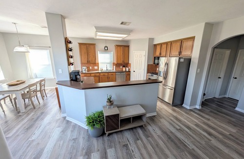 Kemah House | Coastal Home with Neighborhood Fishing Pier