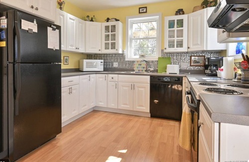 Town Hill House | Contemporary, Secluded Home Convenient to Acadia and The Harbors!!