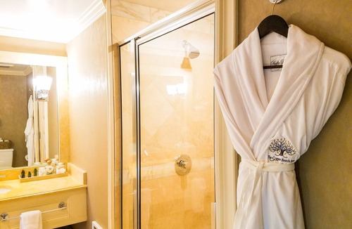 Ivoryton Hotel | Copper Beech Inn