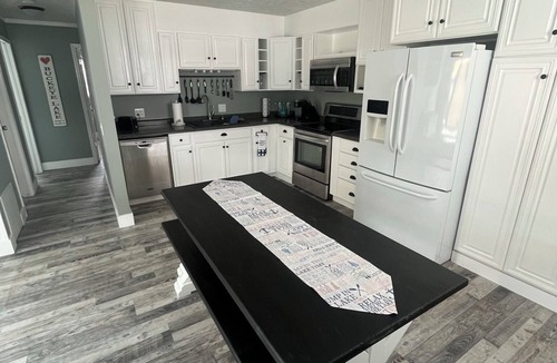 Buckeye Lake House | Cottage @ Buckeye Lake w/Huge Private Fenced Yard