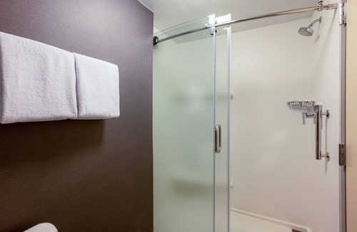 Northeast Columbus Hotel | Courtyard by Marriott Columbus Airport
