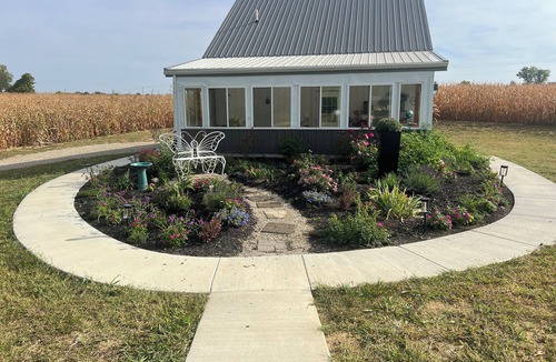 Bellefontaine Cottage | Cozy 1-bedroom open Cottage in Bellefontaine with Country View