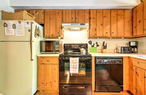 Bartlett House | Cozy Bartlett Townhome < 3 Mi to Attitash Mountain
