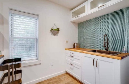 Stowe House | Cozy Bungalow Home in the Heart of Stowe Village