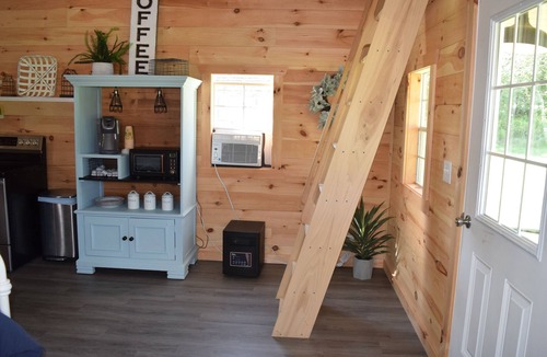 Mount Liberty Cabin | Cozy Cabin nestled in the heart of Irongate Equestrian Center