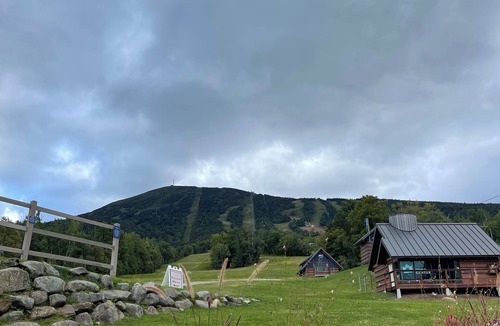 Carrabassett Valley Cabin | Cozy Carrabassett Cabin - less than 2 miles to Sugarloaf Mountain!