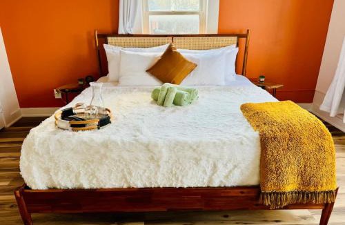 Italian Village House | Cozy Casita by Jungle House Downtown & Short North Free Parking 5 800 Reviews Near Convention Center & Nationwide Arena & Ohio State Walk to High Street