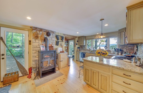 Embden House | Cozy Embden Lake Escape + Kayaks