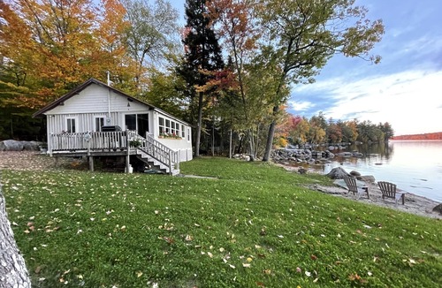 North Penobscot Cabin | Cozy Lakeside Cabin