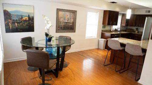 Piedmont Heights Apartment | Cozy Midtown Garden Apartment | Walk the Beltline.