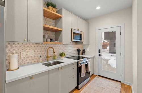 Italian Village House | Cozy on 4th - OSU/Short North