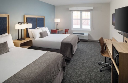 Orono Hotel | Cozy Rooms & Modern Amenities inside UMaine - Orono Campus! Parking
