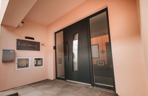 Lagoa Apartment | Cozy Seaside Studio Apartment C - Faraway