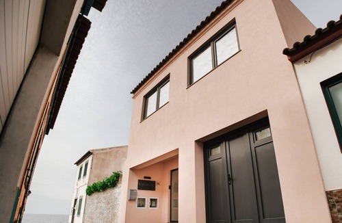 Lagoa Apartment | Cozy Seaside Studio Apartment C - Faraway