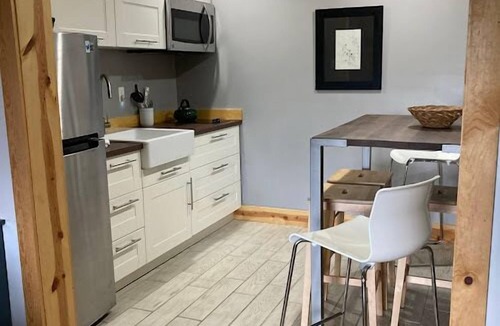 Edray House | Cupp's Cabin 6 BR - N. Westridge - Easy Walk to Slope