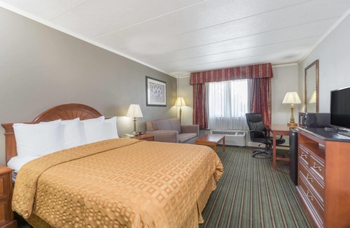 Reynoldsburg Hotel | Days Inn by Wyndham Columbus East Airport