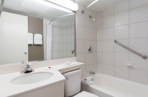 Reynoldsburg Hotel | Days Inn by Wyndham Columbus East Airport