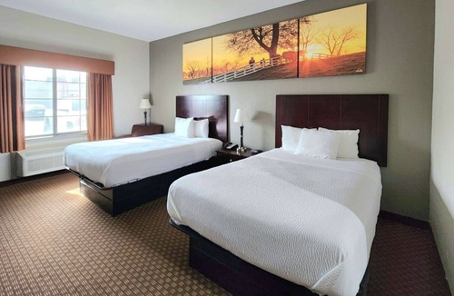 Clear Lake Shores Hotel | Days Inn by Wyndham Kemah