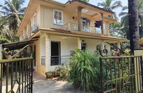 Fatona Apartment | Deluxe Double Room in marvelous Colva with AC