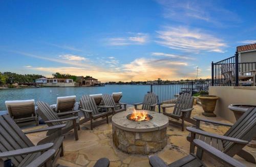 Horseshoe Bay West House | Diagonal Dreams Lake House and Concierge Services