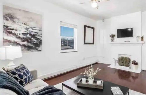 Short North Apartment | Discover Short North charm, just steps away from Nationwide Arena