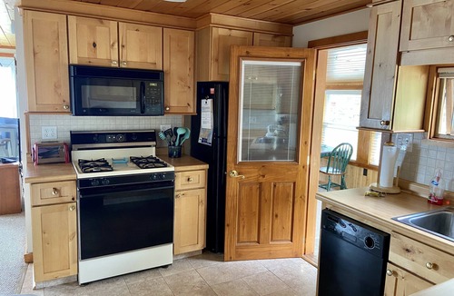 Winthrop Cottage | Discover your retreat - 3-bedroom cottage in Winthrop