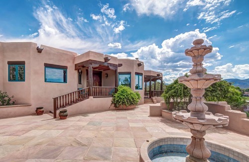 Santa Fe House | Dorthia Garden Retreat & Views by Kokopelli Property Management