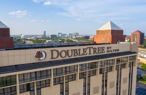 Richardson Hotel | DoubleTree by Hilton Dallas/Richardson