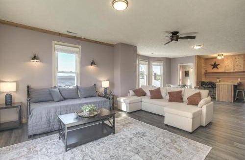 Lancaster House | Downtown Condo ~ 23 Mi to Hocking Hills State Park