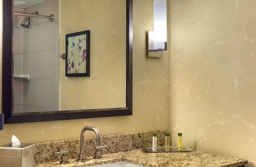 Little Tokyo Hotel | Downtown Stay Near Union Station Hub: Seamless Access to LA Transit l 2 Rooms