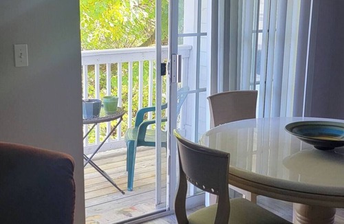 Dublin Apartment | Dubin Condo on Nature Preserve