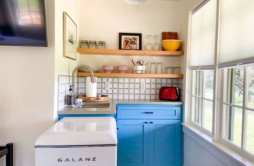 Ingram Cabin | Efficiency-Style Cabin with Spa Lovely for a Couples Escape in Hunt, Texas