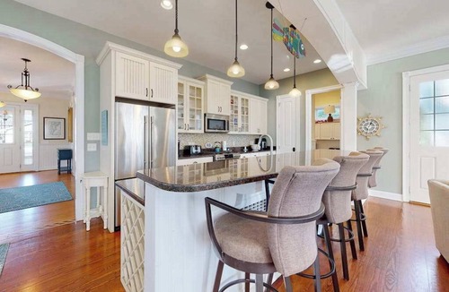 Country Club Estates House | Elegant house near the ocean with AC, W/D & outdoor space - walk to boardwalk