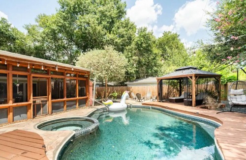 Westbury House | Empress Bamboo Lagoon