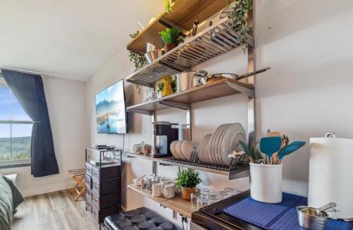 Edray House | ES326 Super Cute Village Studio Condo Slope View