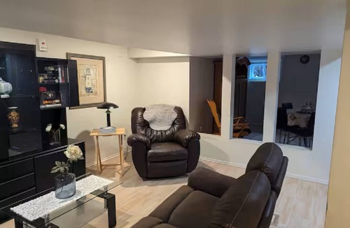 Repentigny Apartment | Espace tranquille et accueillante