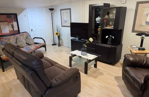 Repentigny Apartment | Espace tranquille et accueillante