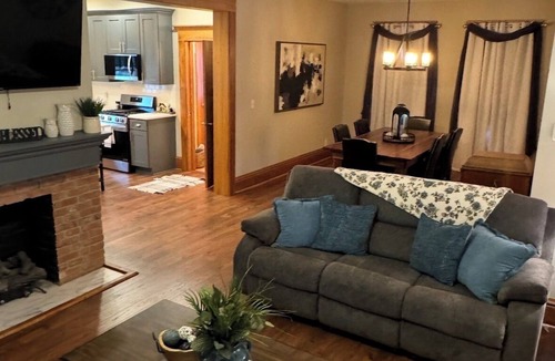 Ashville House | Excellent 4-bedroom house with AC in charming Ashville