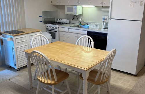Rehoboth by the Sea Cottage | Exceptional Dewey Beach Stay Central Location Near Ocean & Bay