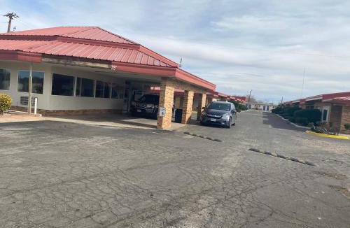 Hobbs Hotel | Executive Inn