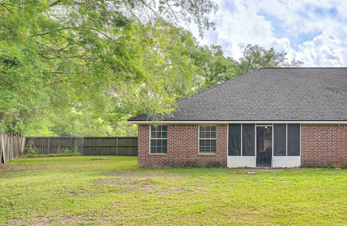 Alvin House | Explore Alvin! Charming Home Near College & Dtwn