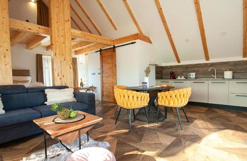 Rastovaca House | Family Resort Plitvice Lakes- Mountain view (Tina)