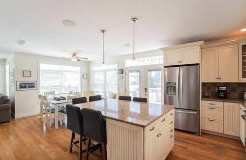 Wells Beach House | Fantastic Beach House! 4 bedroom across the Ocean.
