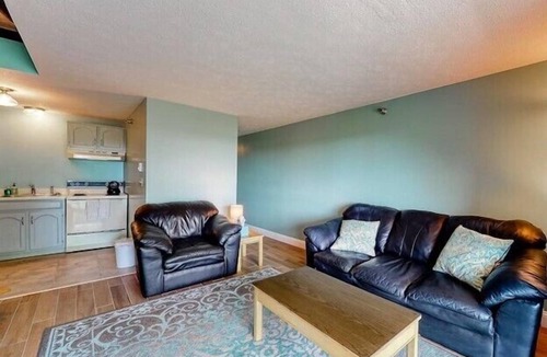 Ogunquit Condo | Footbridge Escape A Comfy Condo w/Pool, the Beach, Perkins Cove